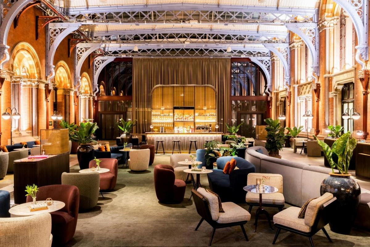 St Pancras London, Autograph Collection