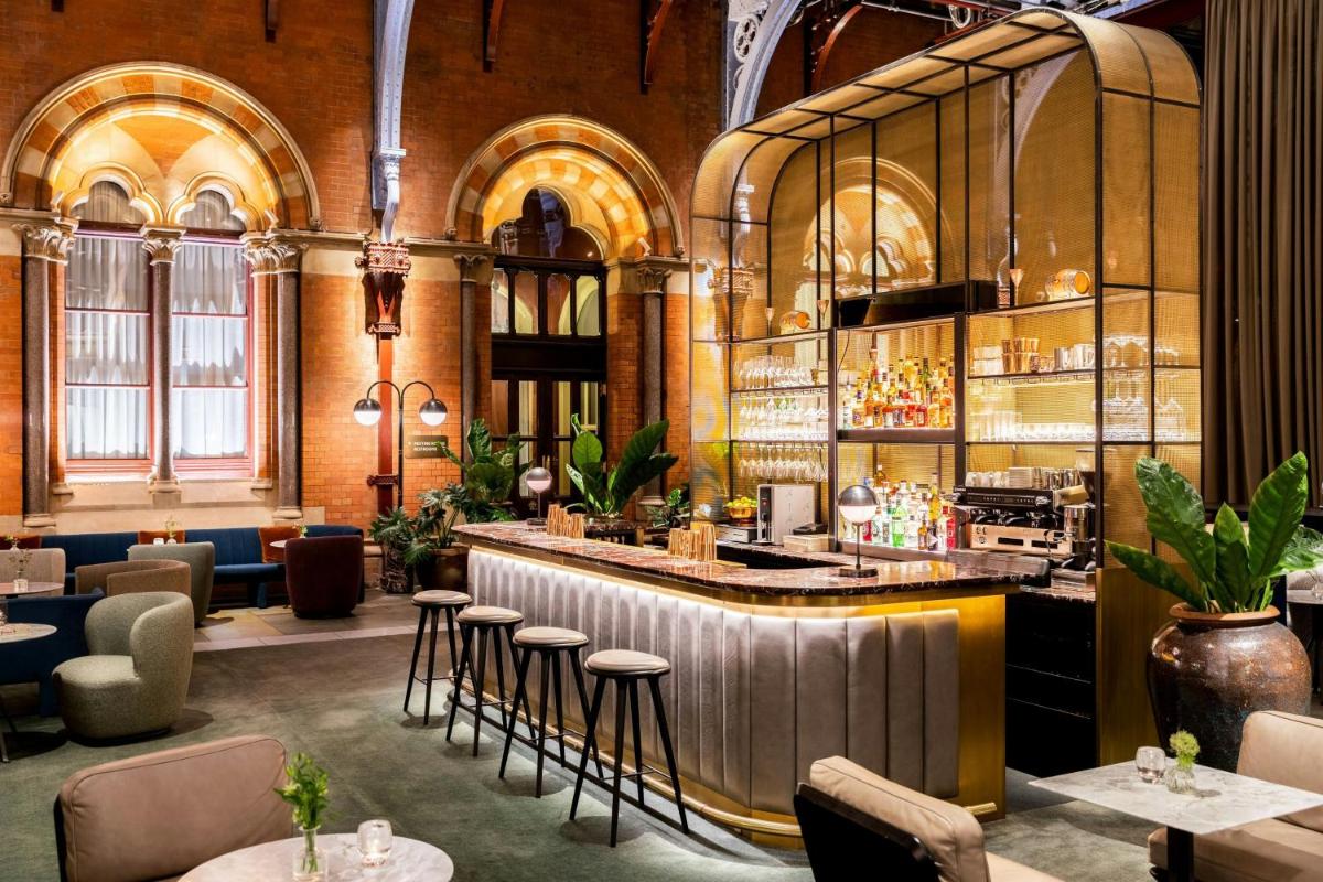 St Pancras London, Autograph Collection