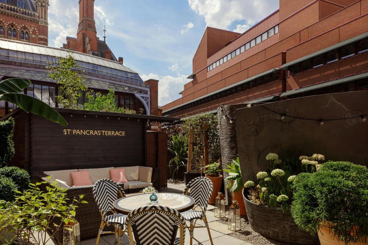 St Pancras London, Autograph Collection