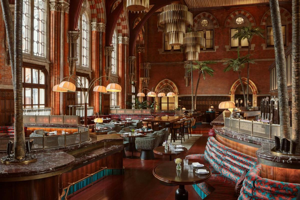 St Pancras London, Autograph Collection