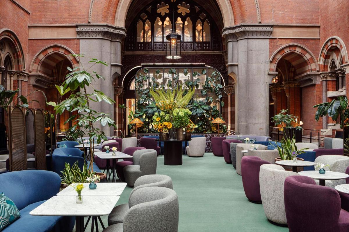 St Pancras London, Autograph Collection