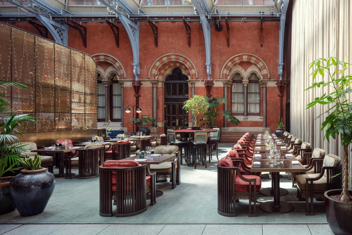 St Pancras London, Autograph Collection