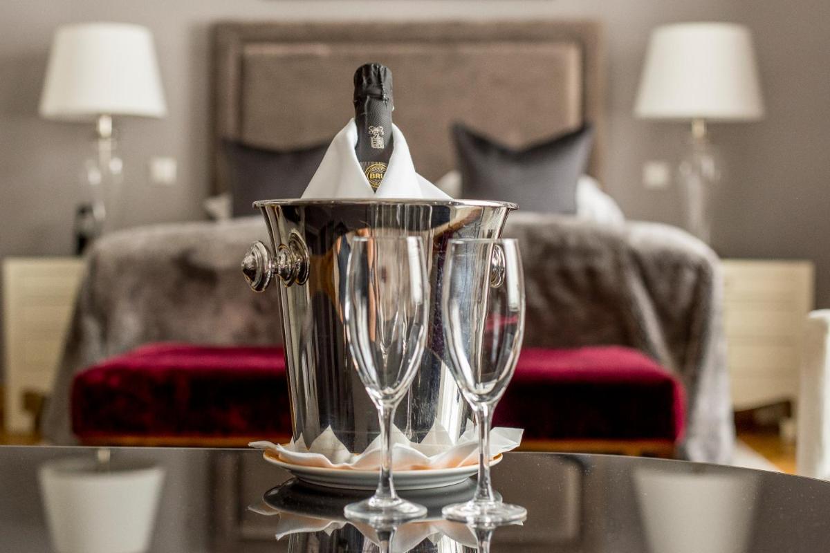 St. Petersbourg Hotel - Small Luxury Hotels of the World