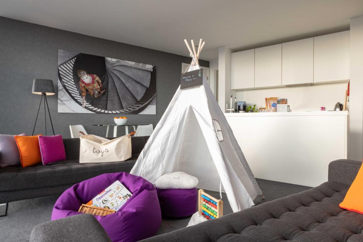 Staying Cool At Rotunda