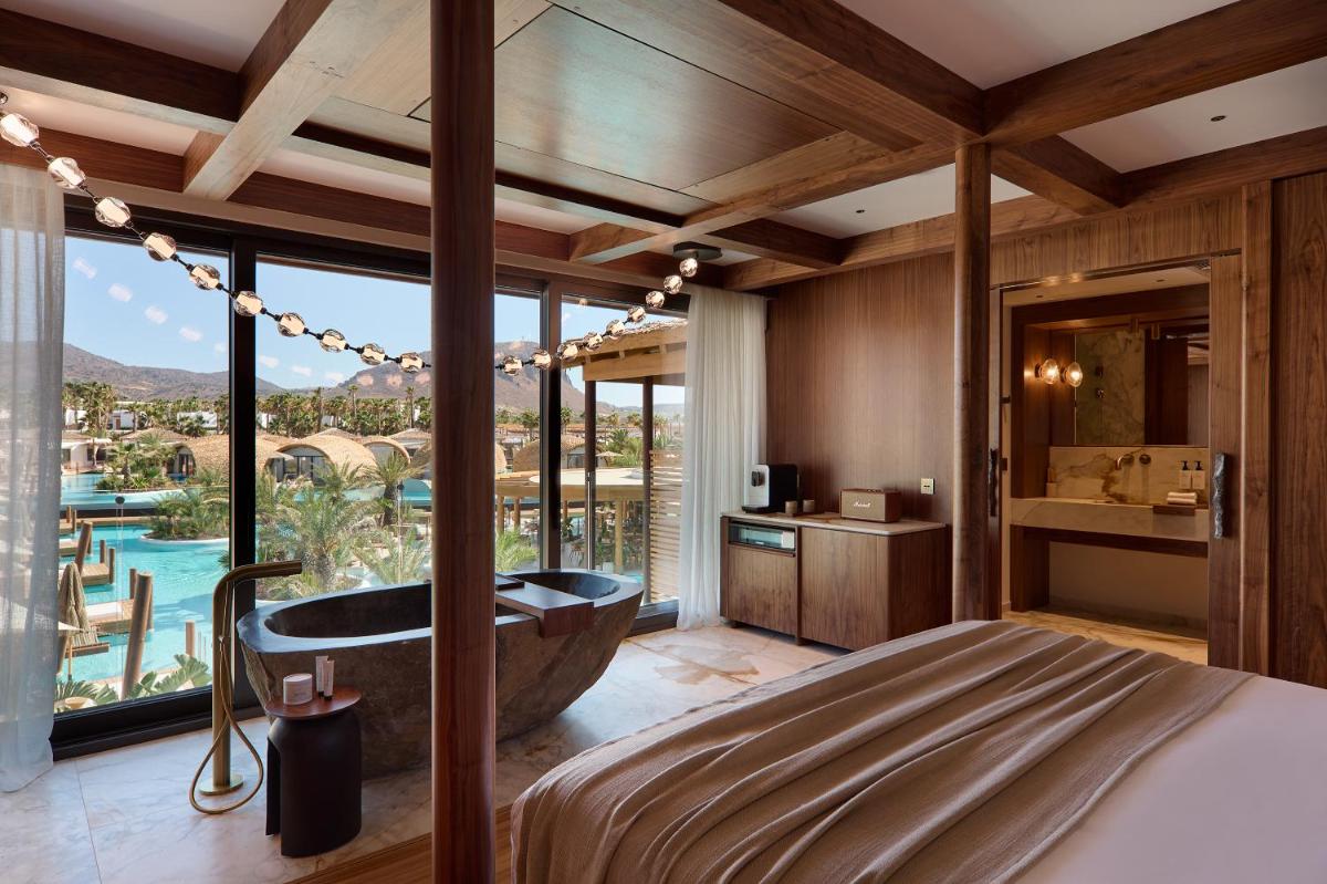 Stella Island Luxury Resort & Spa (Adults Only)