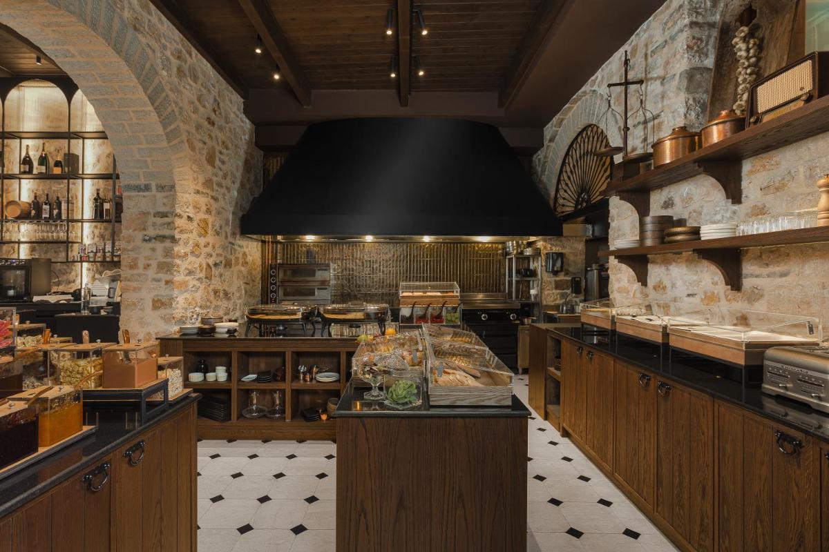 Stoes Boutique Hotel