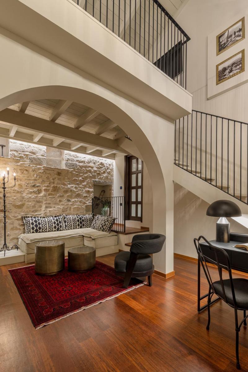 Stoes Boutique Hotel