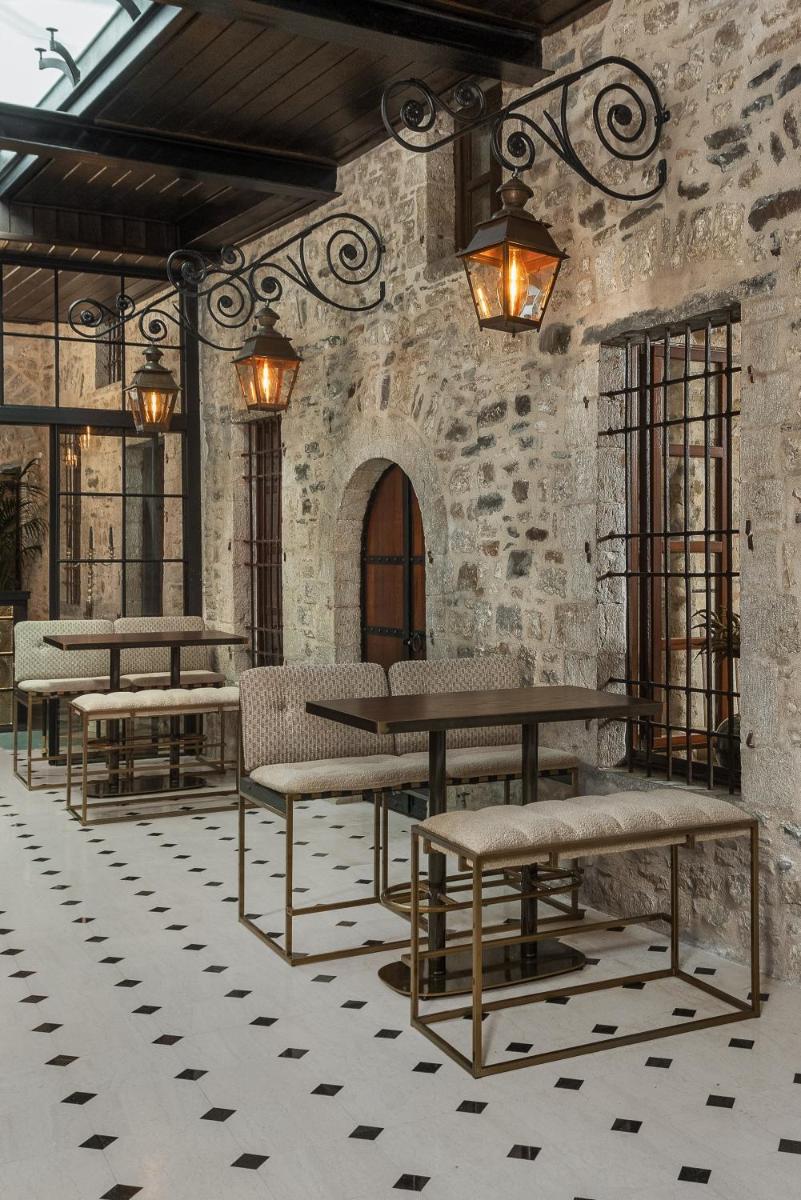 Stoes Boutique Hotel