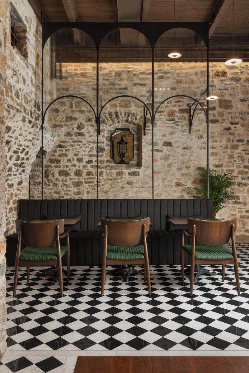 Stoes Boutique Hotel