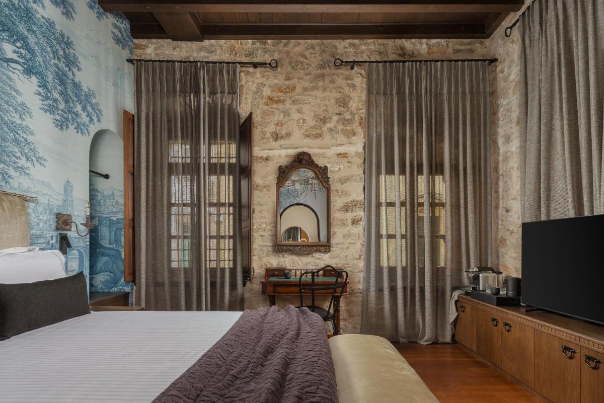 Stoes Boutique Hotel