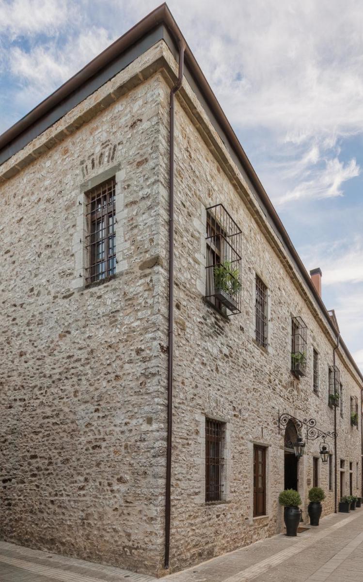 Stoes Boutique Hotel