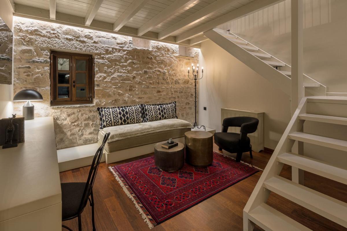 Stoes Boutique Hotel