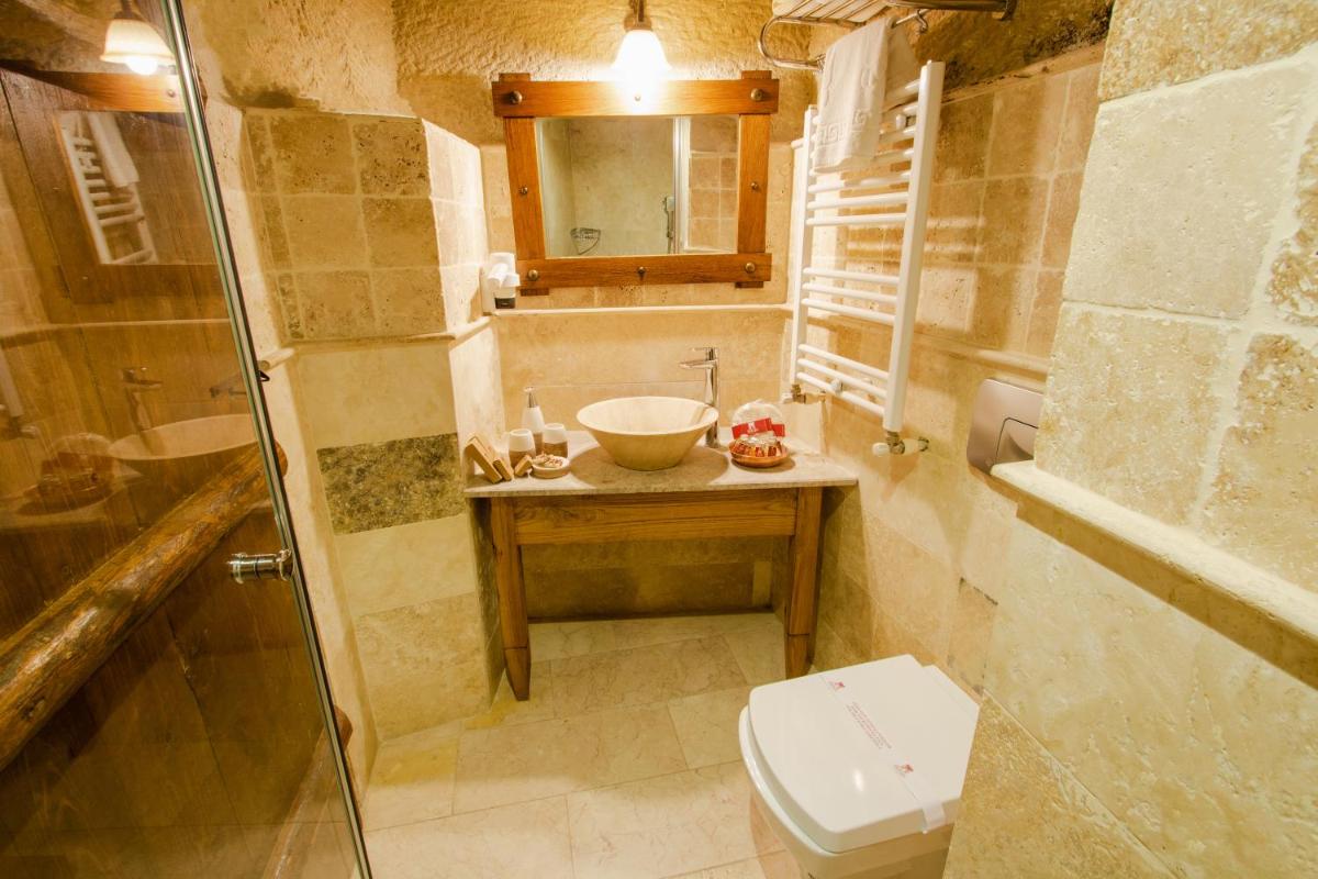 Sultan Cave Suites