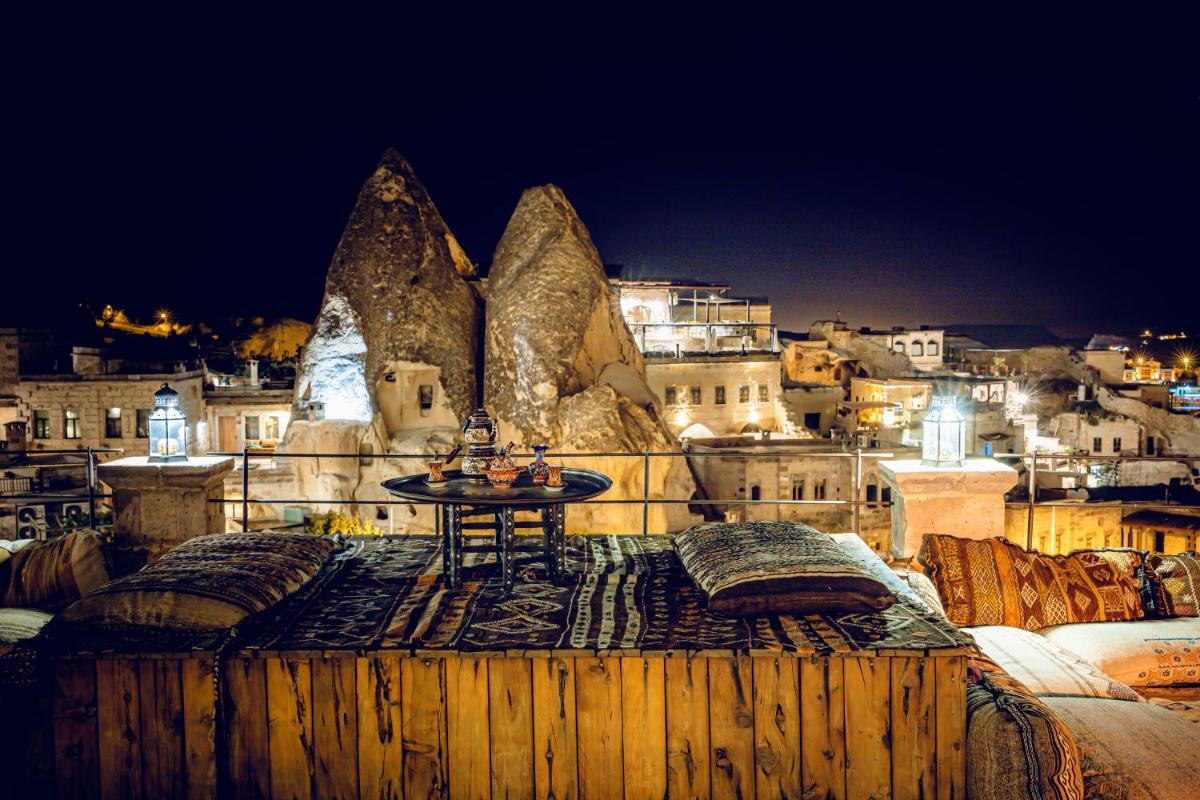 Sultan Cave Suites