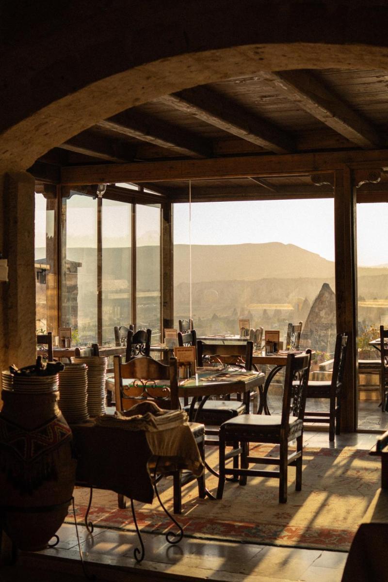 Sultan Cave Suites