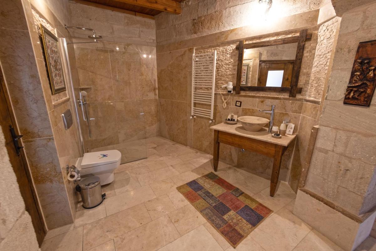 Sultan Cave Suites
