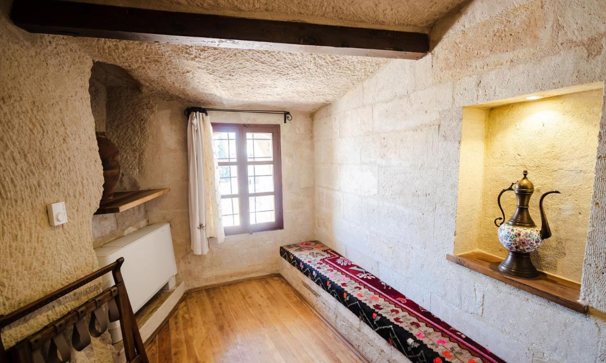 Sultan Cave Suites