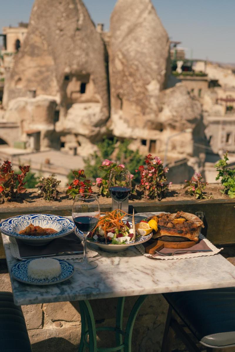 Sultan Cave Suites