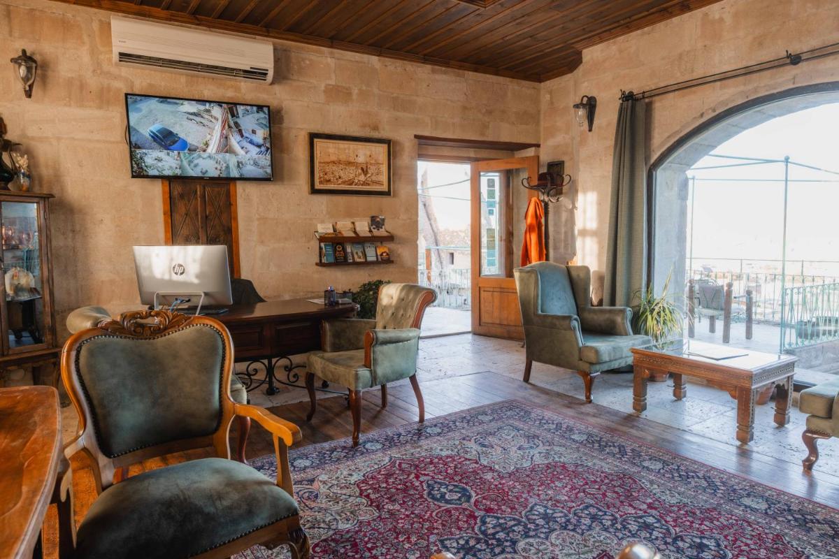 Sultan Cave Suites