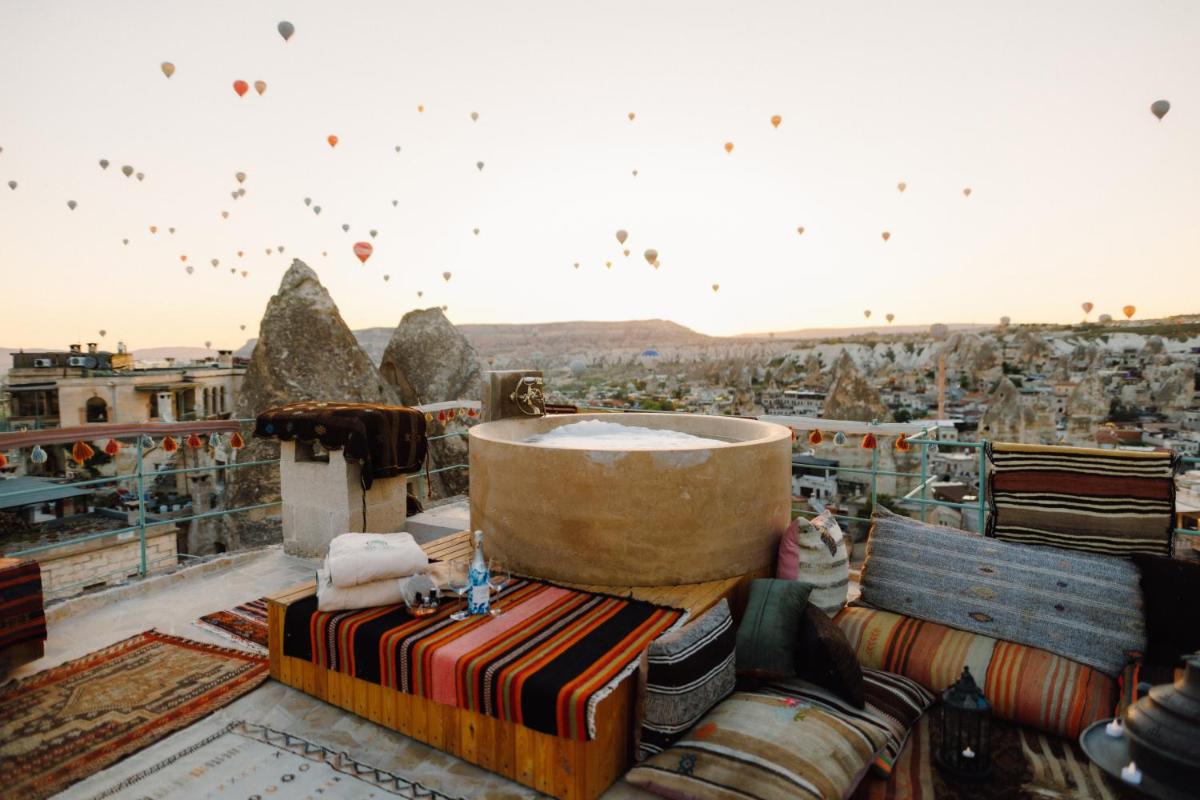 Sultan Cave Suites