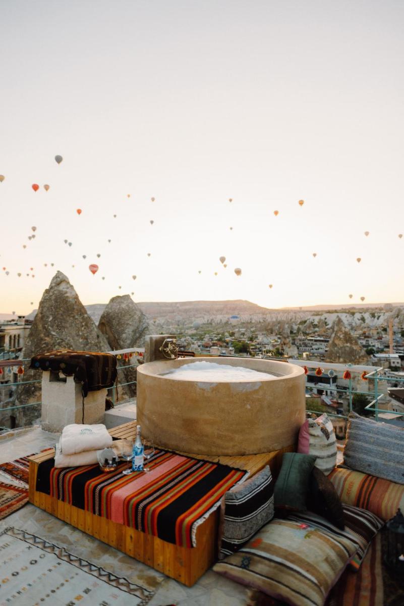 Sultan Cave Suites