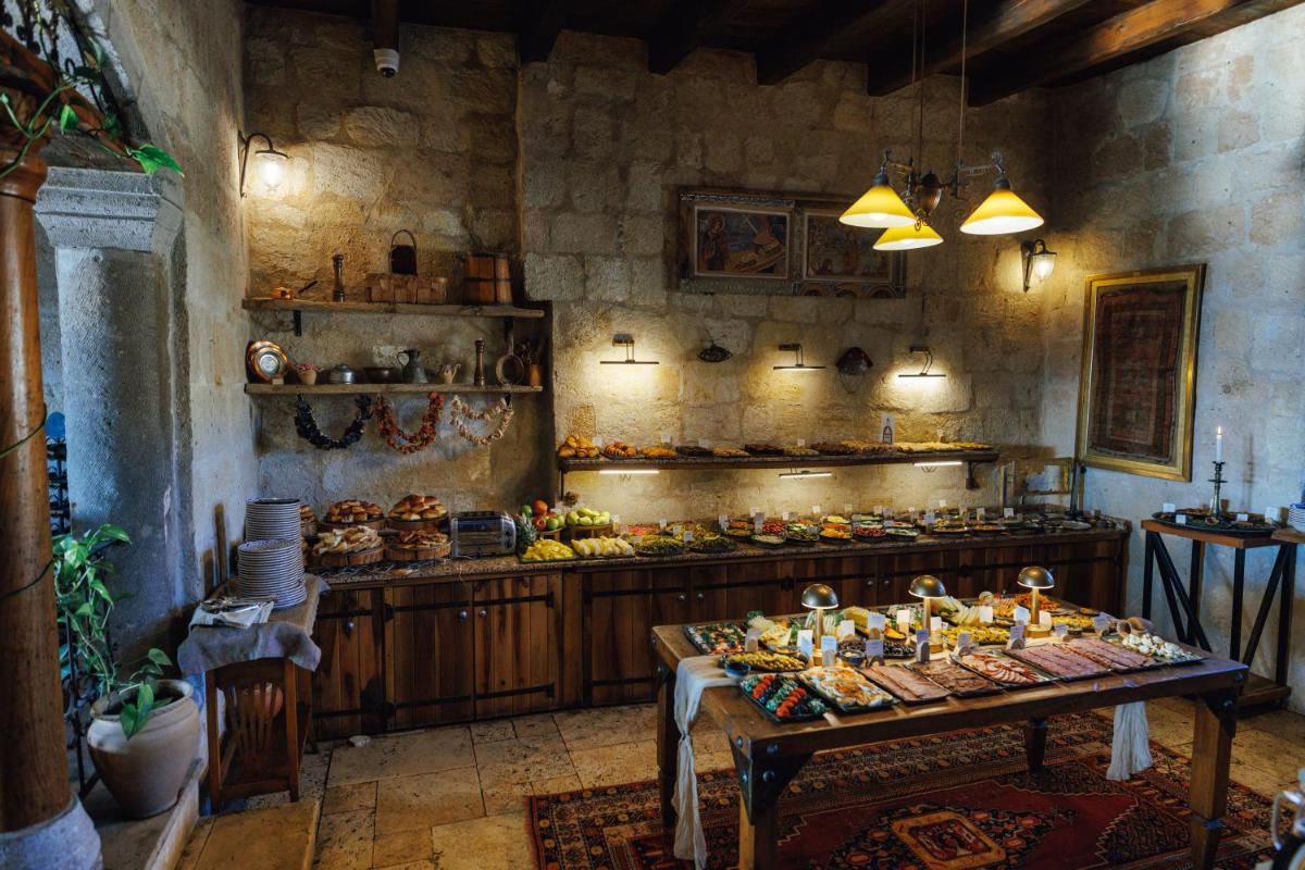 Sultan Cave Suites