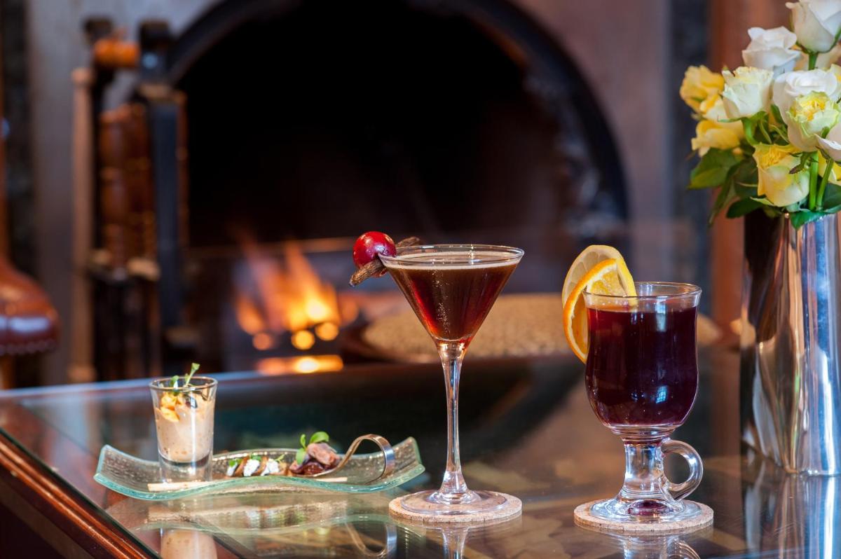 Summer Lodge Country House Hotel