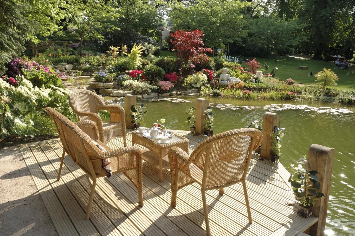 Summer Lodge Country House Hotel