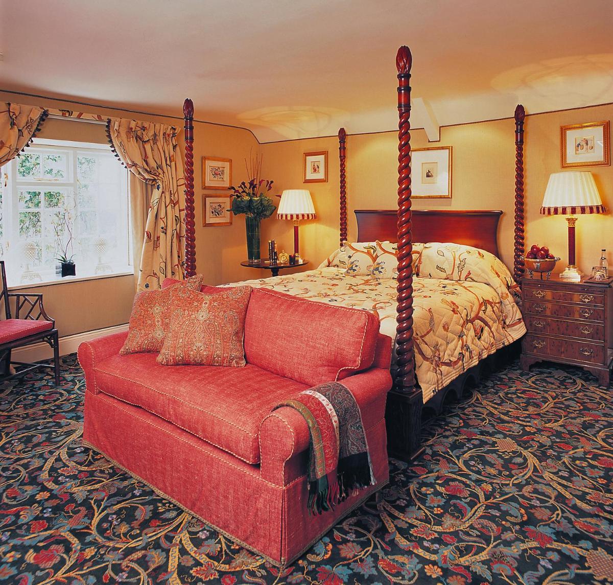 Summer Lodge Country House Hotel