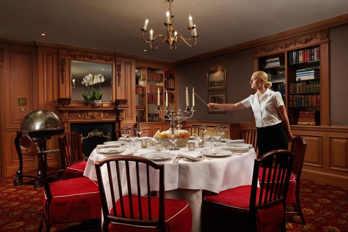 Summer Lodge Country House Hotel