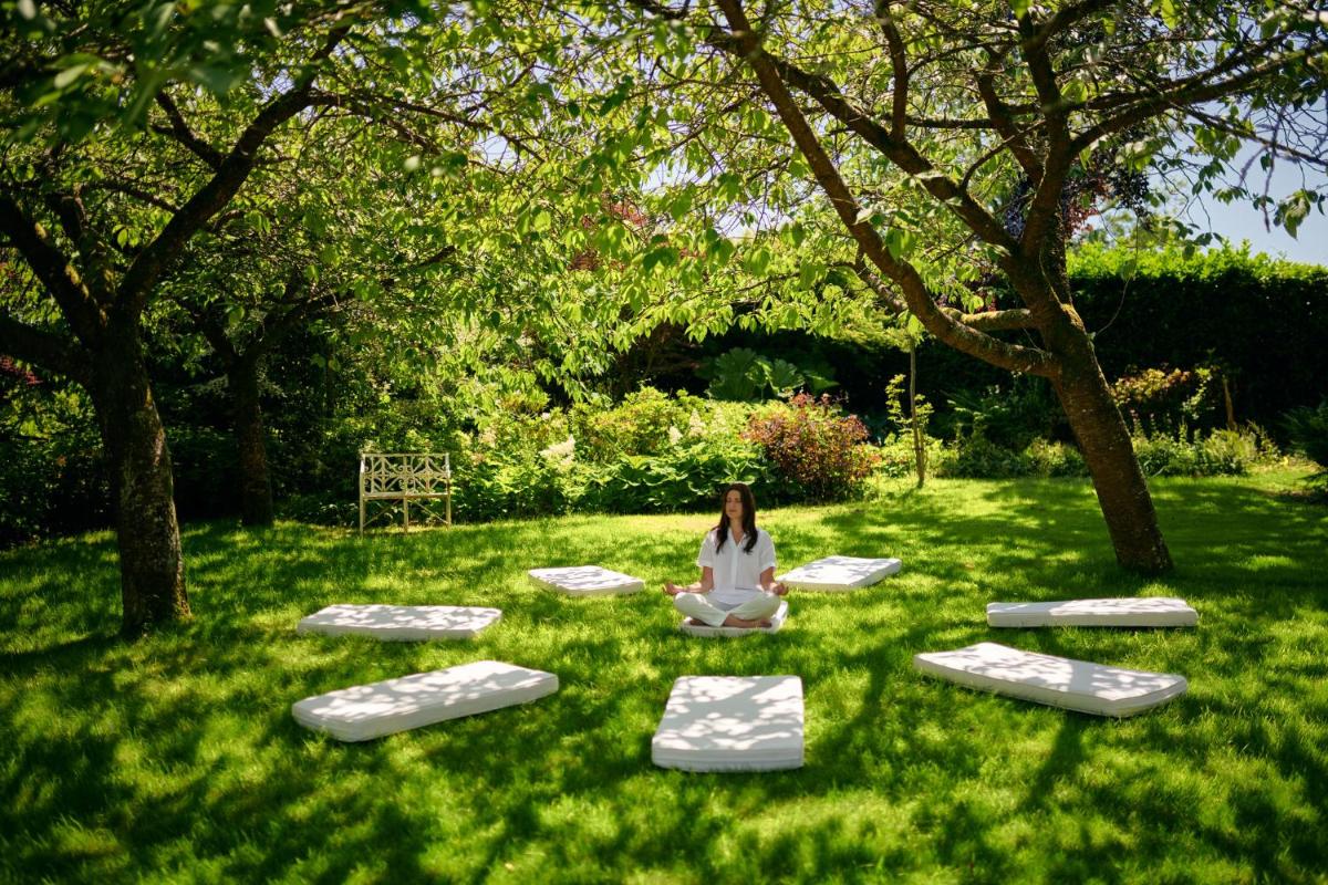 Summer Lodge Country House Hotel