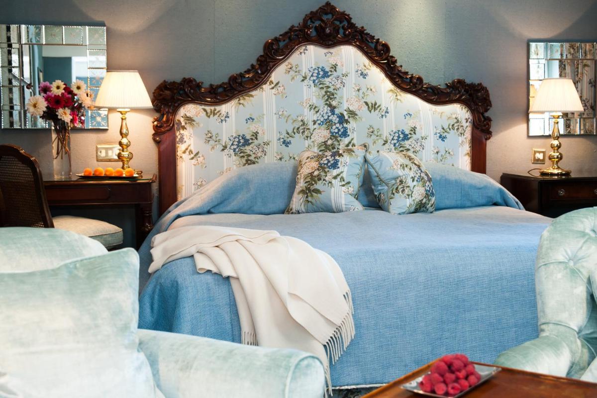 Summer Lodge Country House Hotel