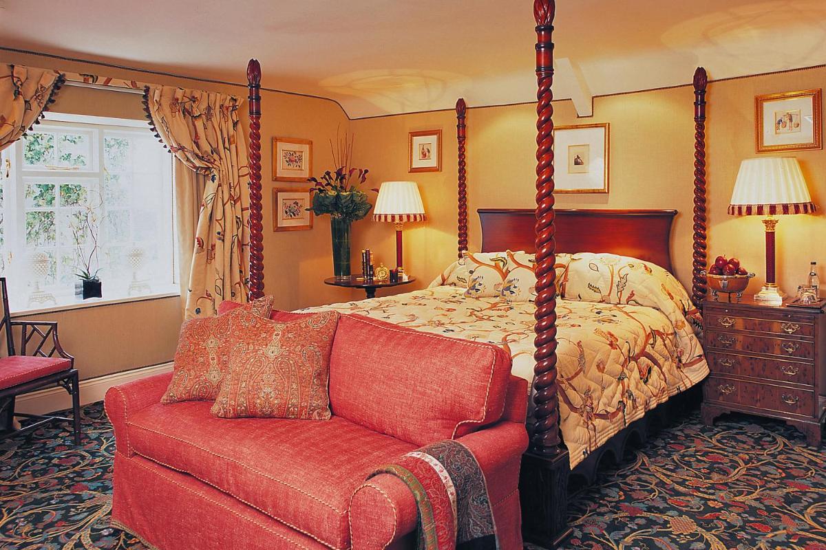 Summer Lodge Country House Hotel