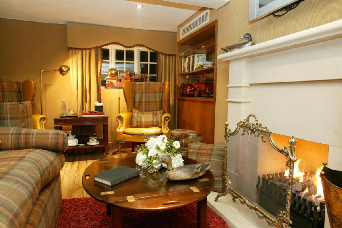 Summer Lodge Country House Hotel