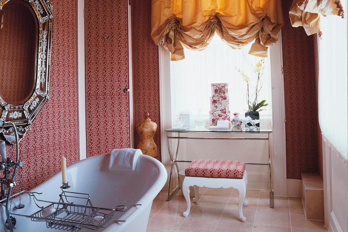 Summer Lodge Country House Hotel