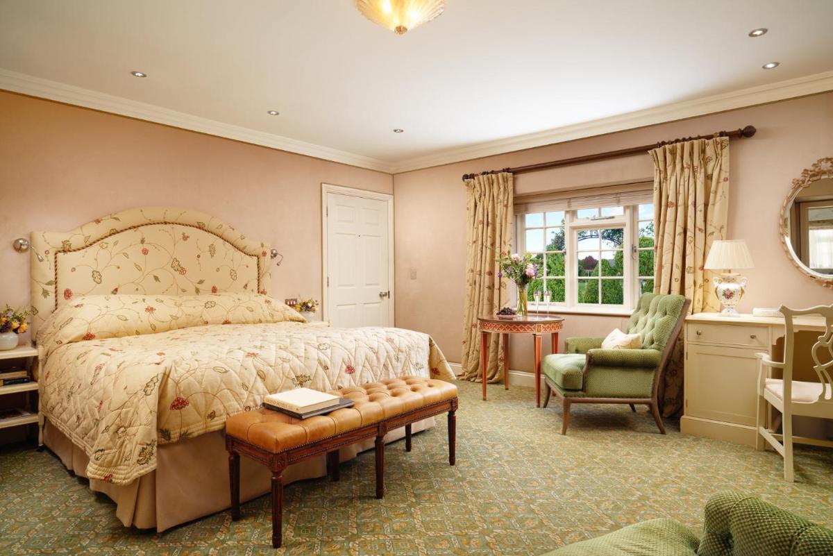 Summer Lodge Country House Hotel