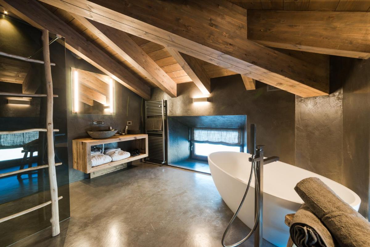 Sunny Valley Mountain Lodge