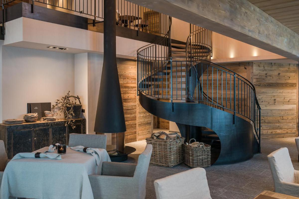 Sunny Valley Mountain Lodge