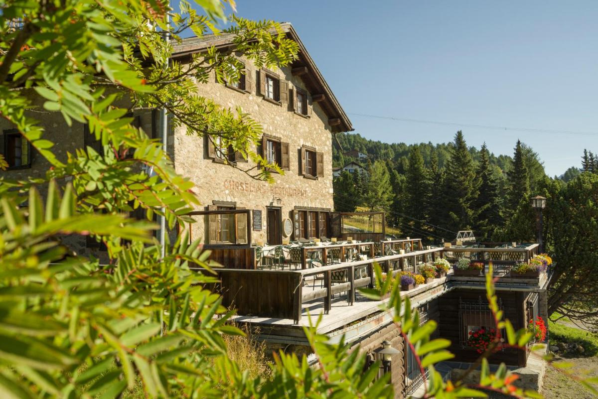 Suvretta House