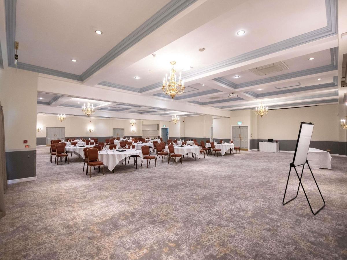 Mercure Barnsley Tankersley Manor Hotel