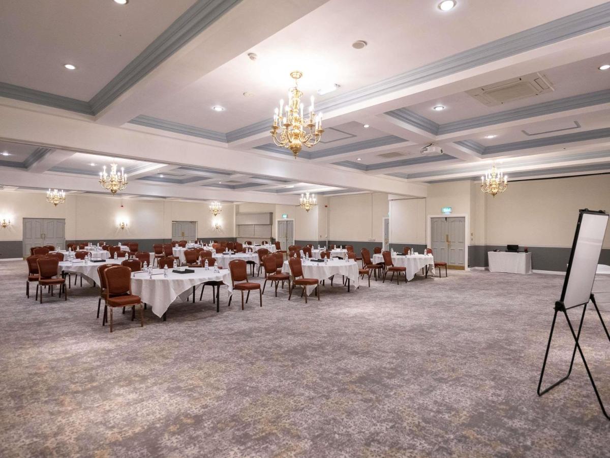 Mercure Barnsley Tankersley Manor Hotel