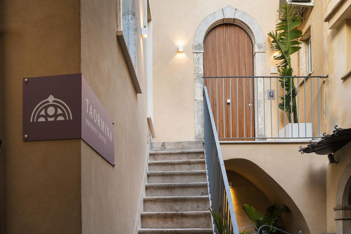 Taormina Infinity Suites