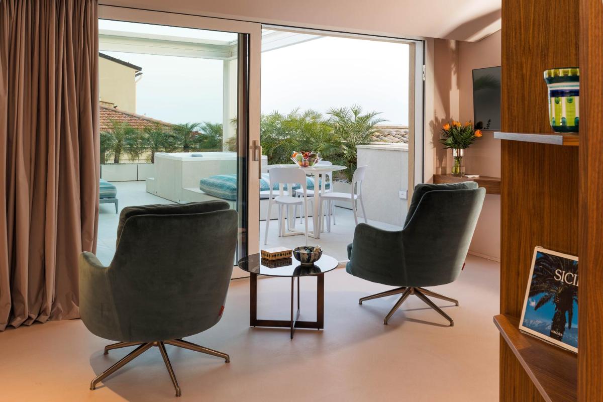 Taormina Infinity Suites