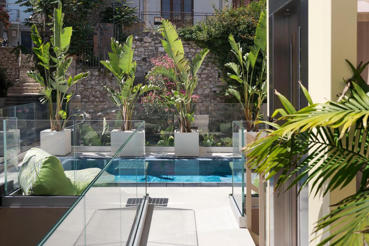 Taormina Infinity Suites