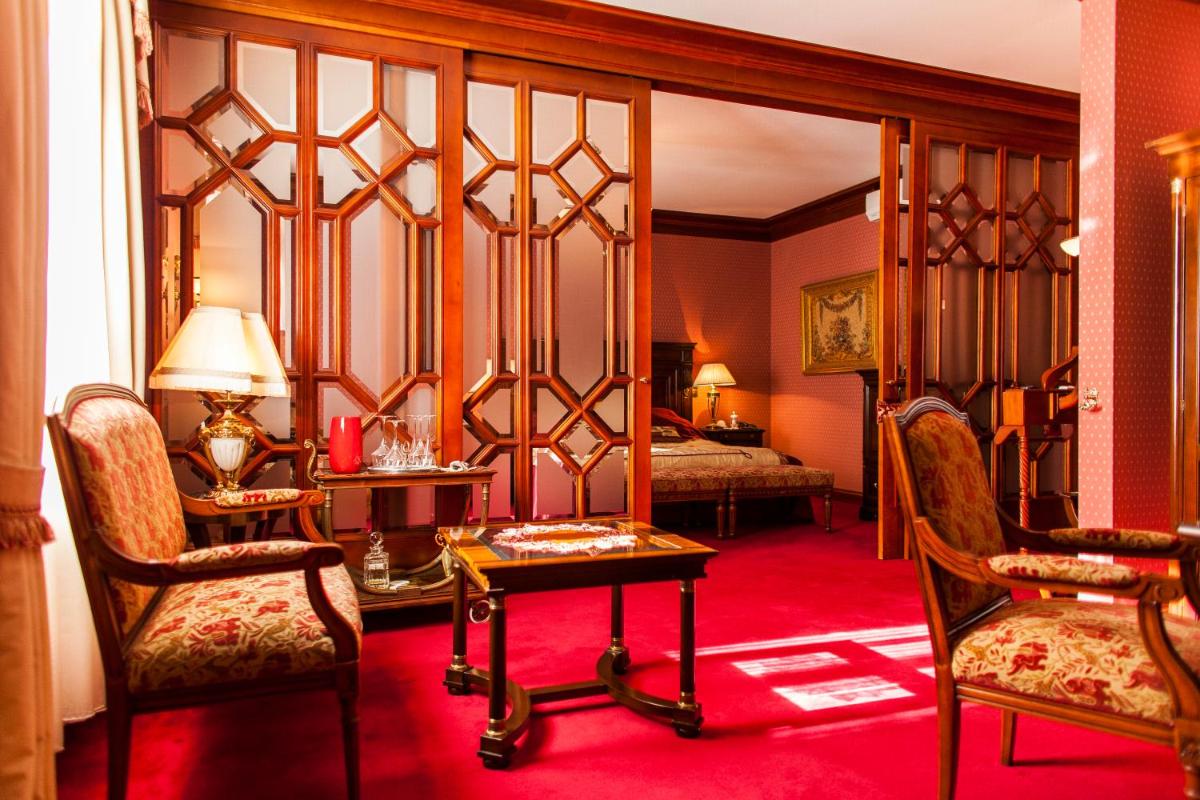 TB Palace Hotel & SPA