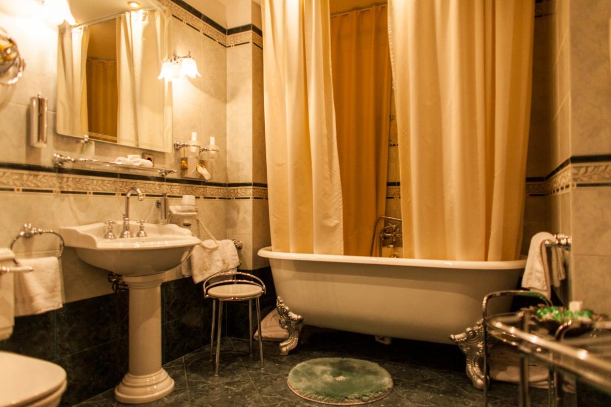 TB Palace Hotel & SPA