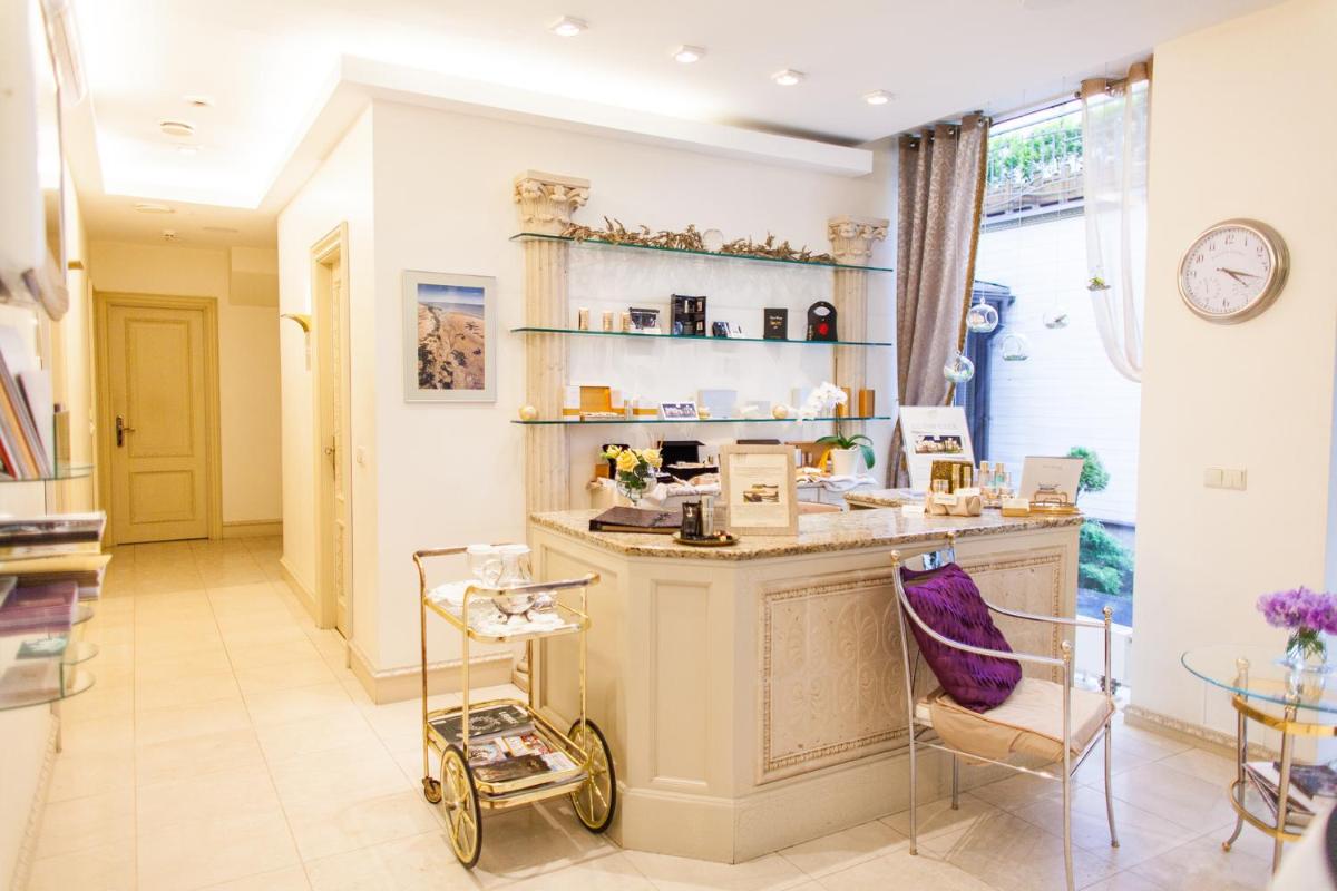 TB Palace Hotel & SPA