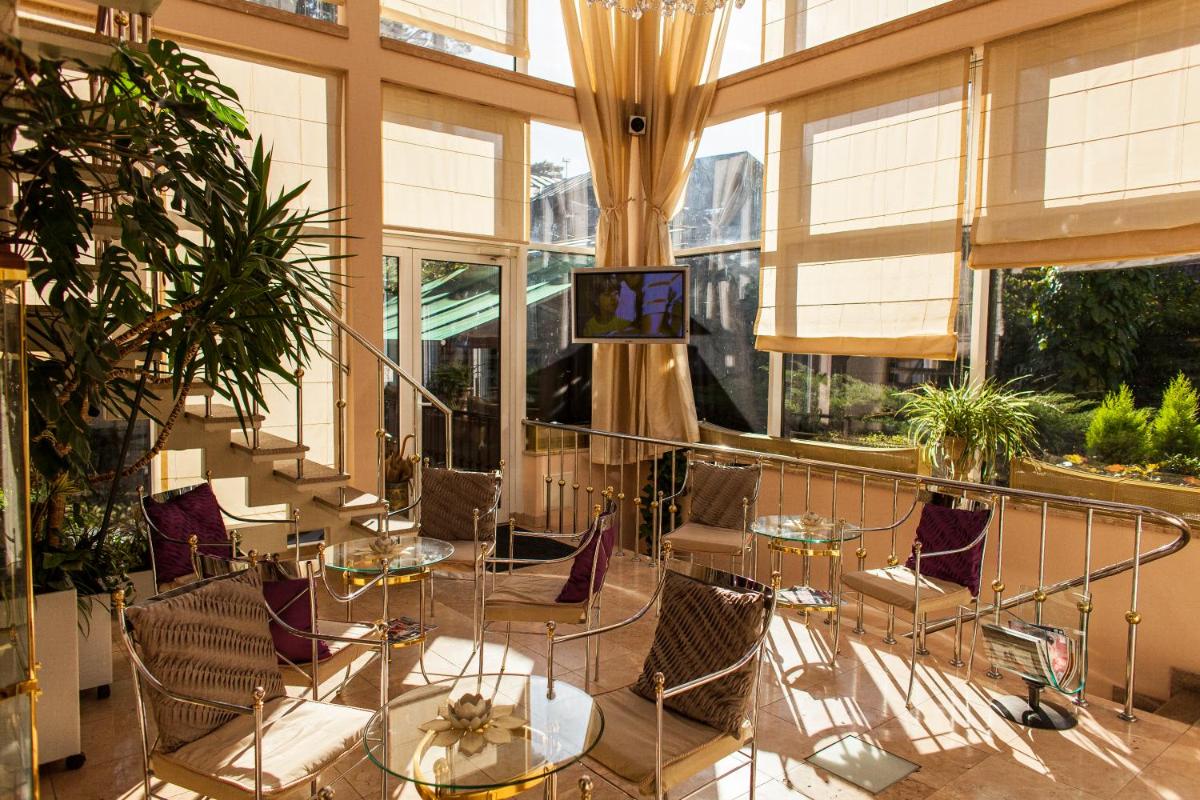 TB Palace Hotel & SPA