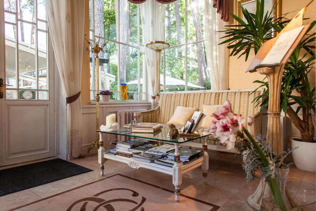 TB Palace Hotel & SPA