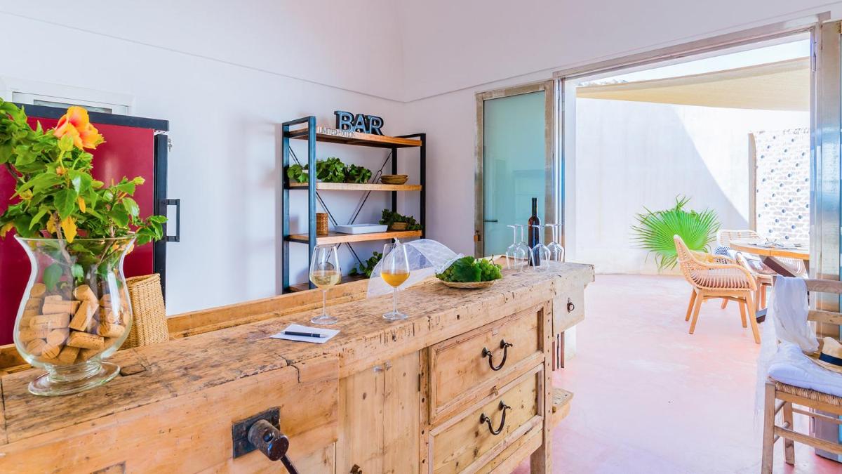 Abraxas Vigne di Pantelleria - Tenuta Bukkuram